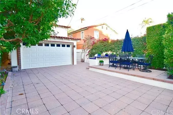 Newport Beach, CA 92661,1211 W Bay