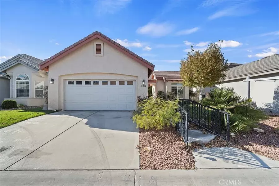 11262 Country Club Drive, Apple Valley, CA 92308