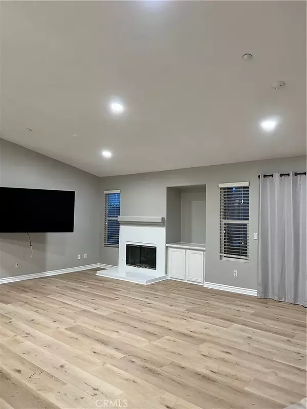 Fontana, CA 92336,15453 Sharon