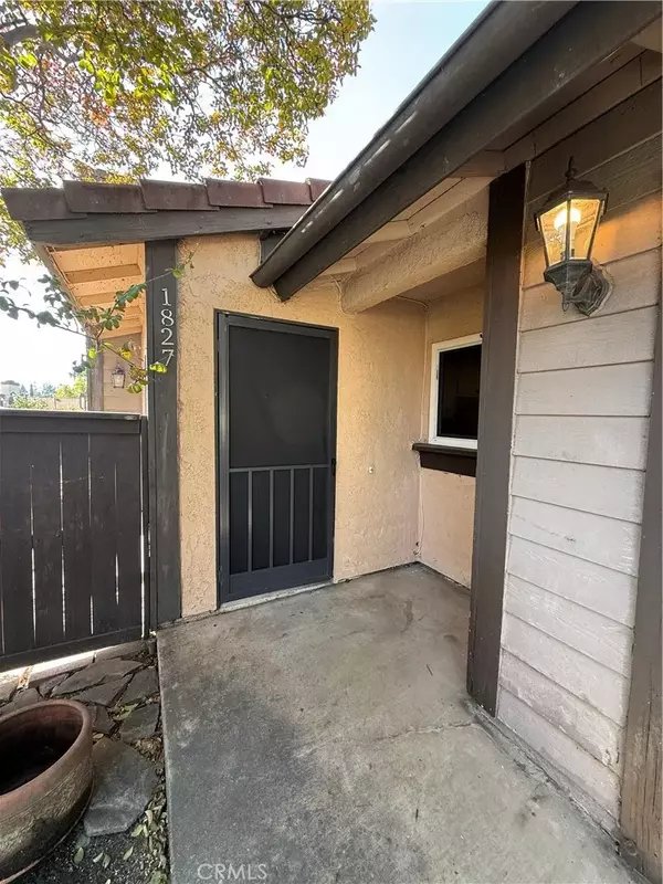 Ontario, CA 91764,1827 N Solano Avenue #33