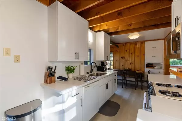 Twin Peaks, CA 92391,610 Clubhouse