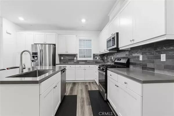 Fontana, CA 92336,15185 Ridge