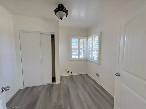 Upland, CA 91786,587 E Arrow