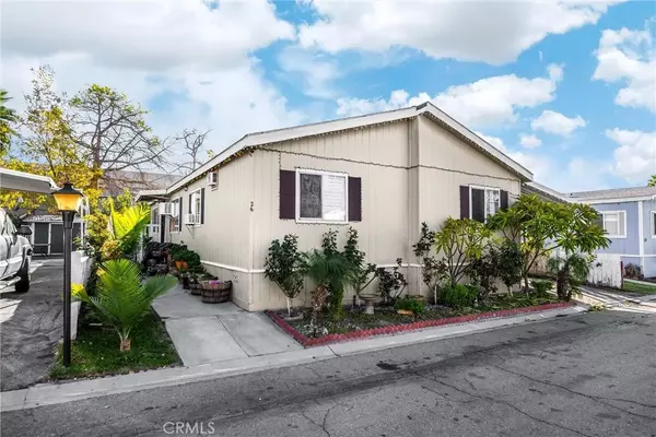 Colton, CA 92324,2851 S La Cadena #26