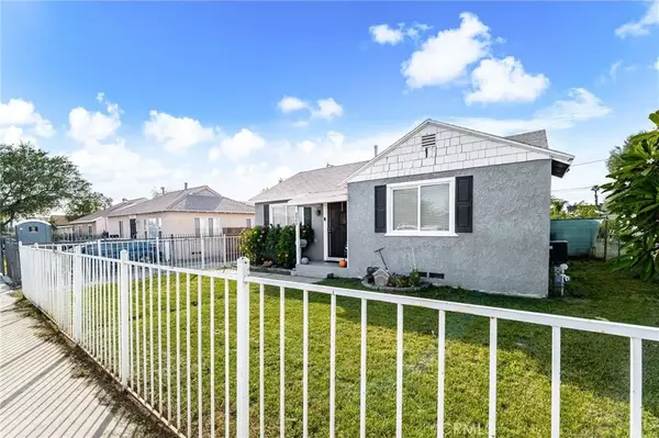 Fontana, CA 92335,8868 Juniper Avenue