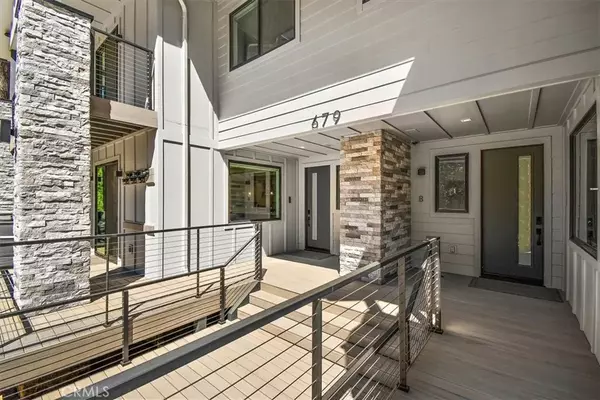 Big Bear, CA 92315,679 Summit Boulevard