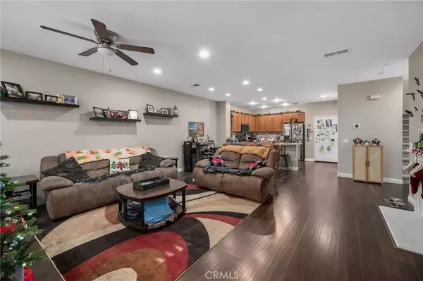 Fontana, CA 92336,15723 Parkhouse