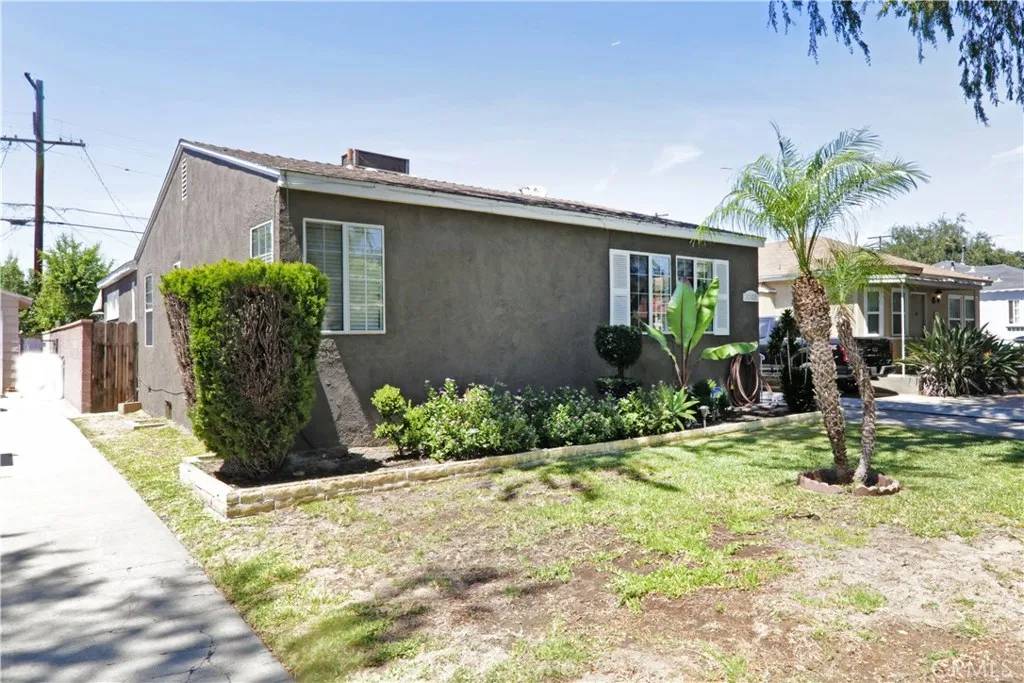 South Gate, CA 90280,10109 Jackson Avenue