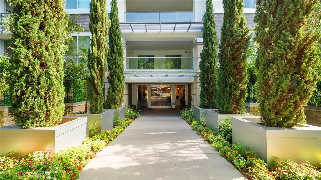 460 N Palm Drive #203, Beverly Hills, CA 90210