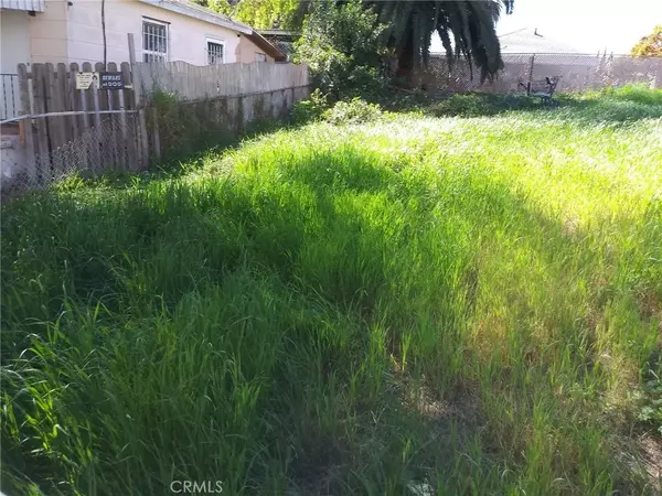 Inglewood, CA 90302,923 N Lamos