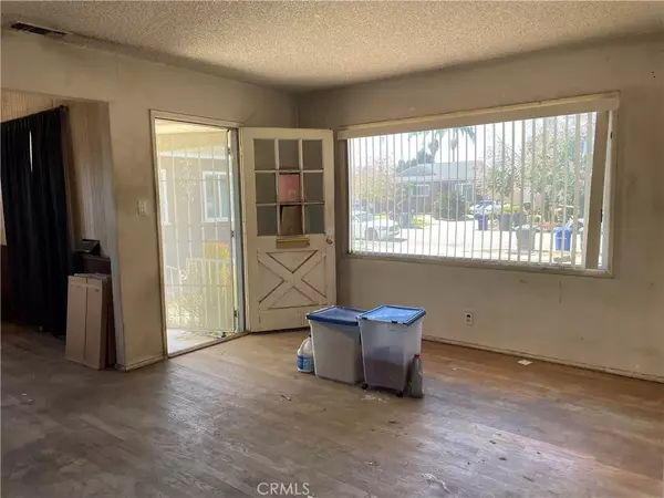 Lakewood, CA 90712,4318 Deeboyar Avenue