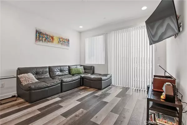 Montebello, CA 90640,810 Jade Place