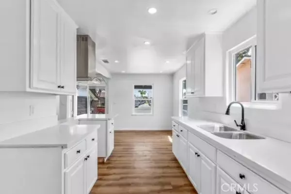 Lakewood, CA 90715,21017 Alburtis Avenue