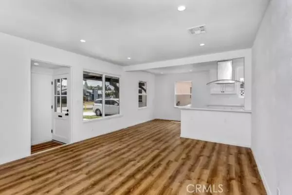 Lakewood, CA 90715,21017 Alburtis Avenue