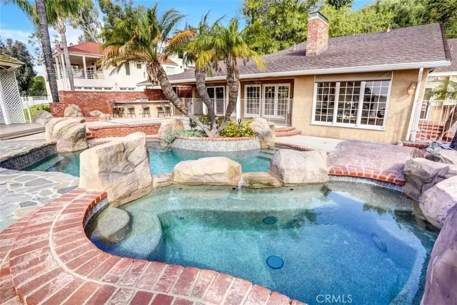 1606 N Cypress Street, La Habra Heights, CA 90631