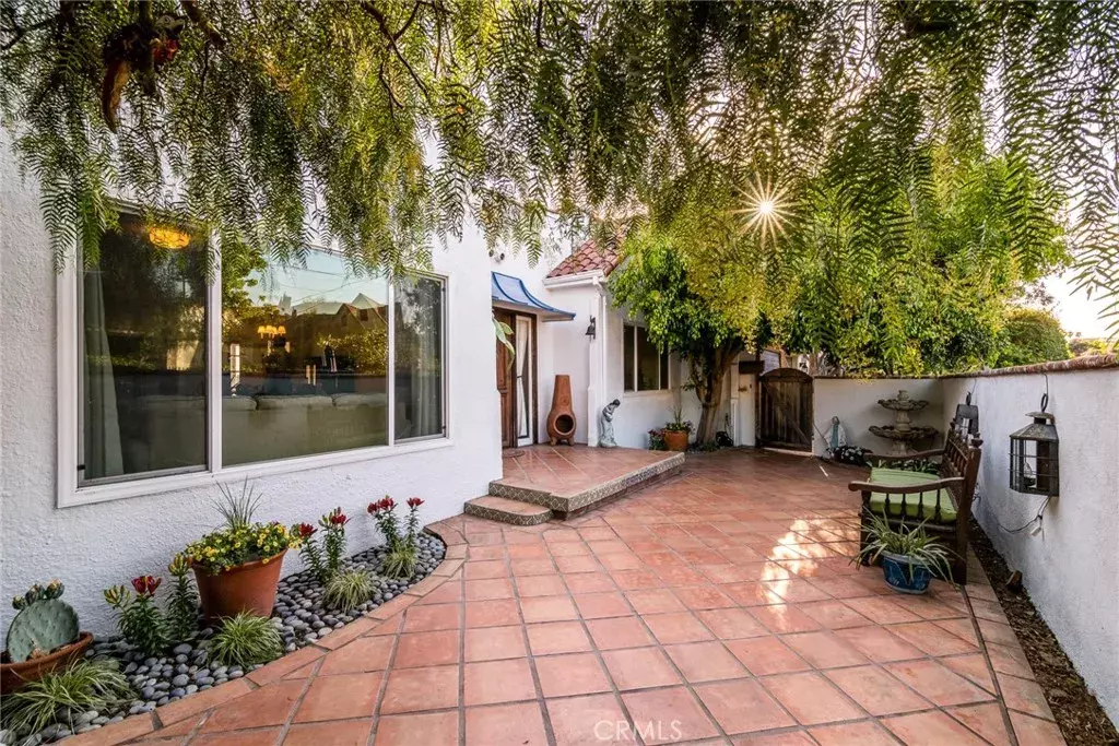 Highland Park, CA 90042,258 S Avenue 51