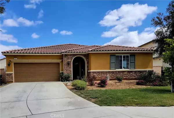 864 Santona Court, Perris, CA 92571