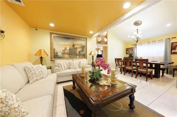 Downey, CA 90242,12356 Glynn Avenue