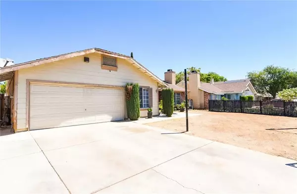 3619 Saturn Avenue, Palmdale, CA 93550