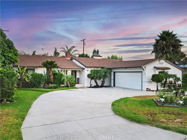 10719 Richeon Avenue, Downey, CA 90241