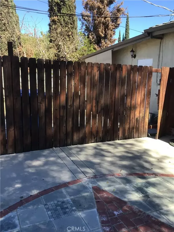 North Hollywood, CA 91605,13316 Ratner Street