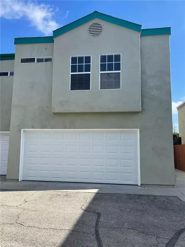 9146 Lemona Avenue #113, North Hills, CA 91343