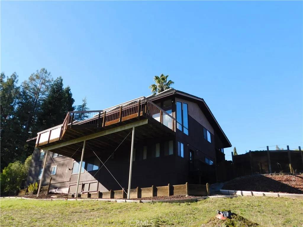 1920 Coffee Lane,  Sebastopol,  CA 95472