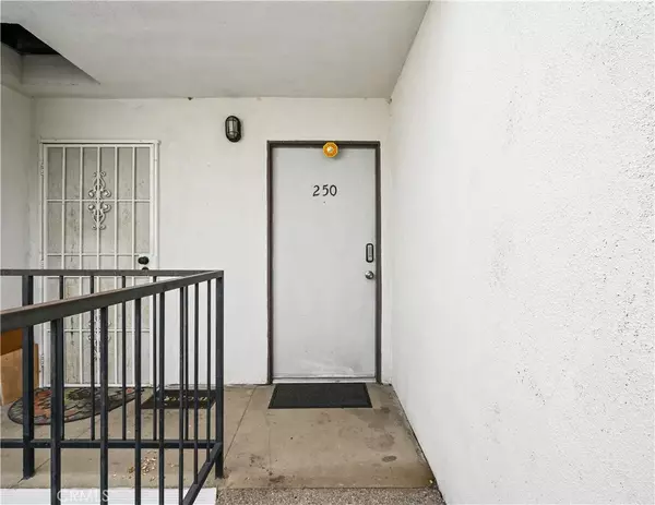 Montebello, CA 90640,1661 Neil Armstrong Street #250