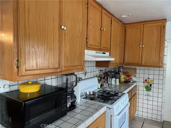 Ontario, CA 91761,303 E Francis Street