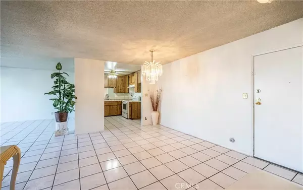 Valley Village, CA 91607,12500 Huston Street #302