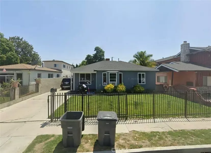 3292 Burton Avenue, Lynwood, CA 90262