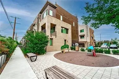 Valley Glen, CA 91401,13207 W Lumina Way