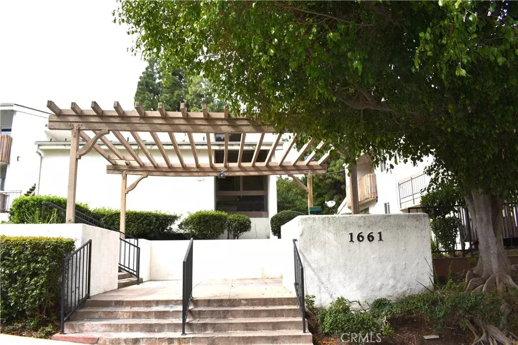 Montebello, CA 90640,1661 Neil Armstrong Street #153