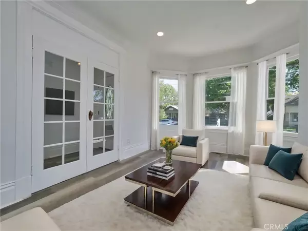 Sacramento, CA 95817,3927 Y Street