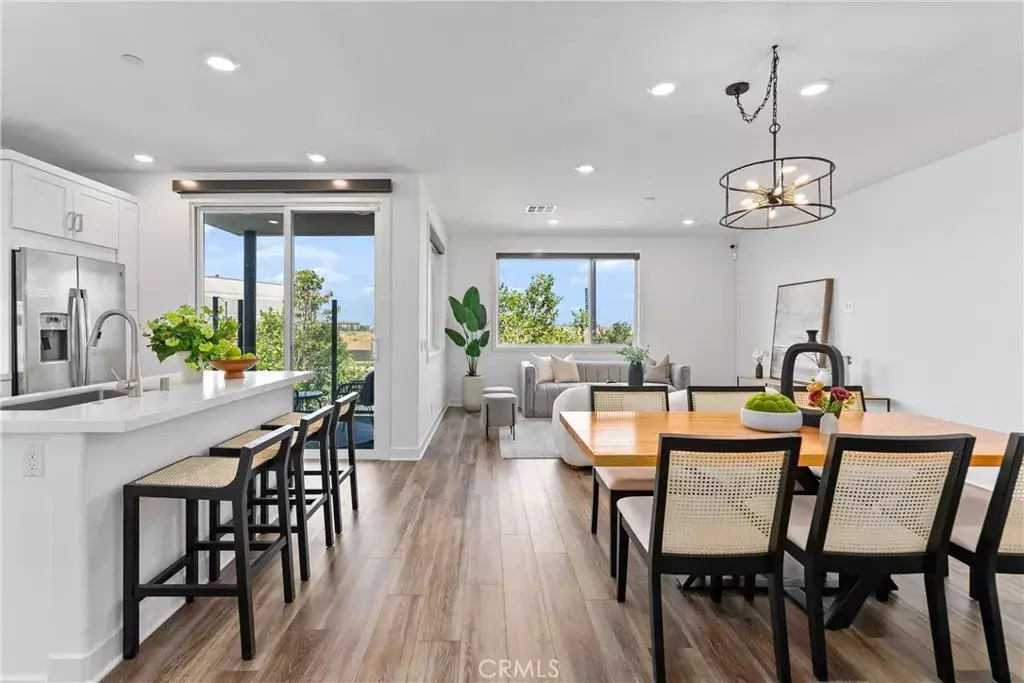 Tustin, CA 92782,303 Lodestar