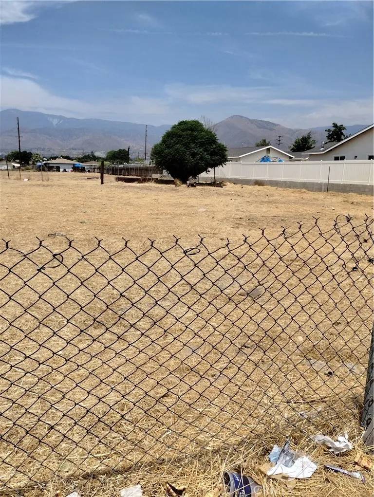 San Bernardino, CA 92410,26054 Cypress