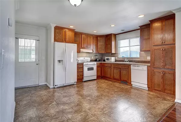 Montclair, CA 91763,11250 Ramona #306