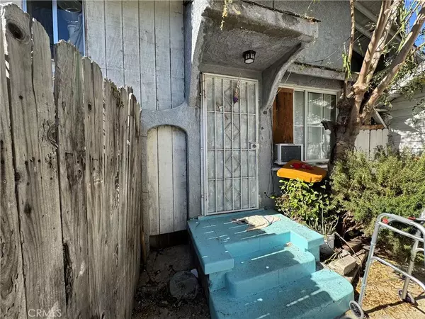 Los Angeles, CA 90037,547 W 43rd Street