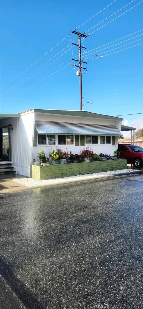 1895 W Devonshire #23, Hemet, CA 92545