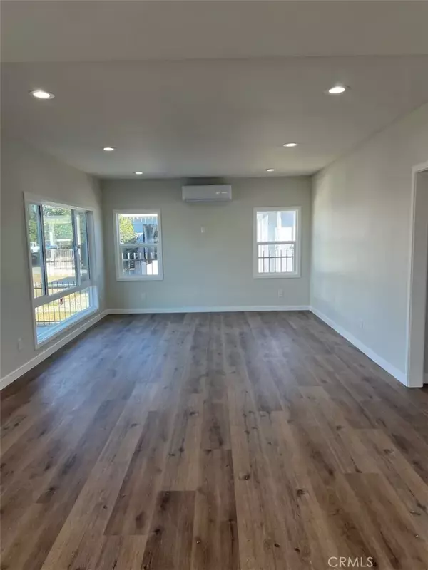 Huntington Park, CA 90255,3018 Grand Avenue