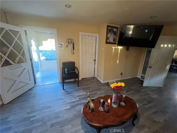 Bell Gardens, CA 90201,6646 Ira Avenue