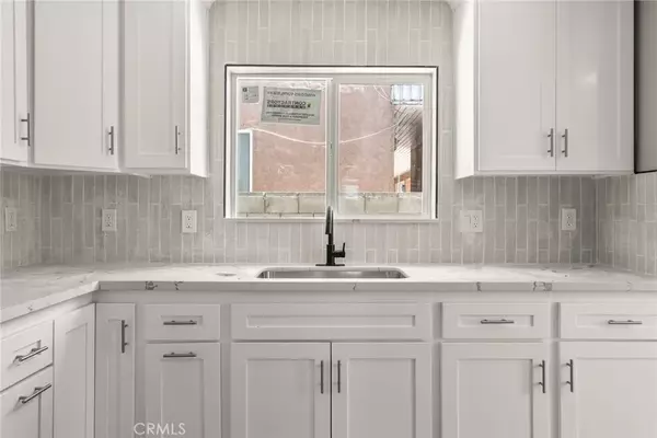 Lomita, CA 90717,1712 252nd Street