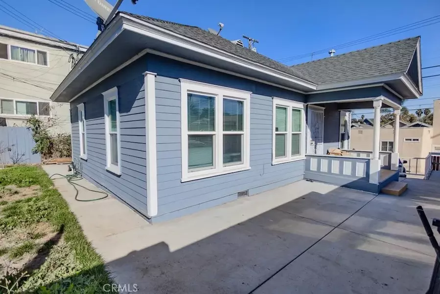 1135 N Electric Court, Long Beach, CA 90813