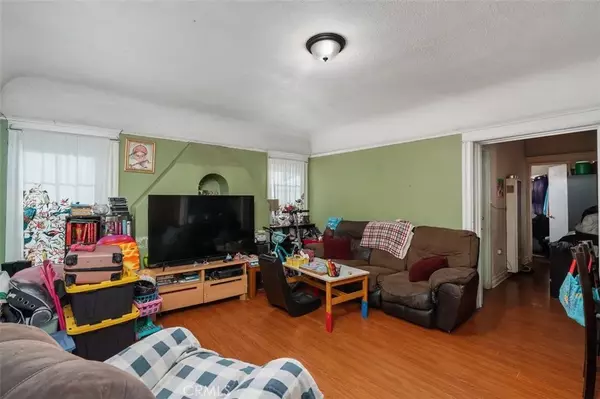 Huntington Park, CA 90255,6513 Middleton Street