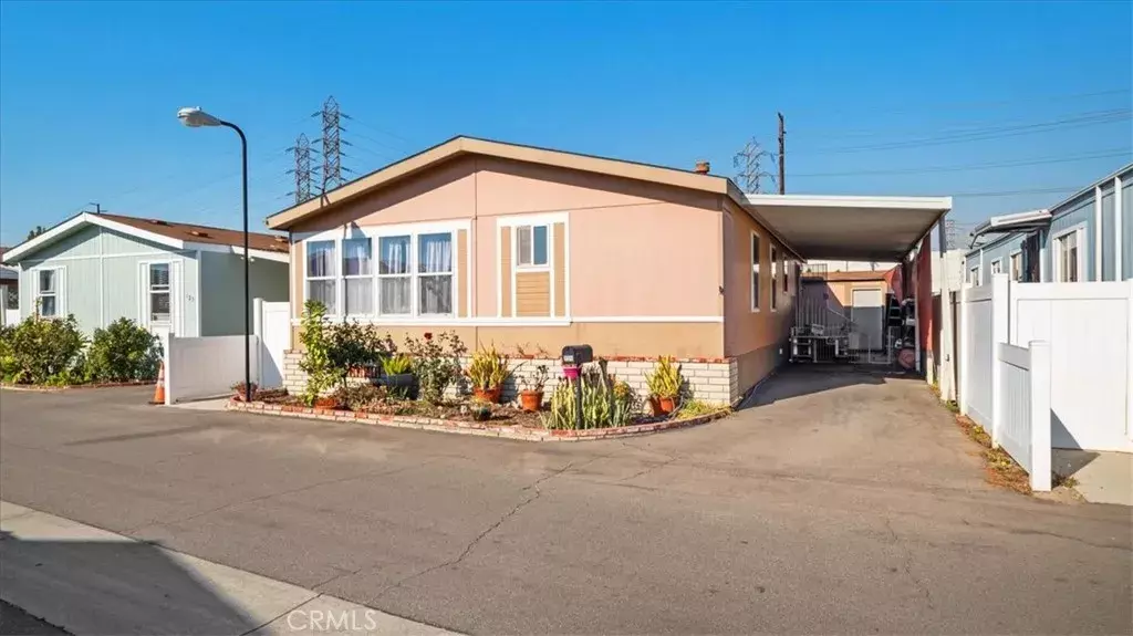 Stanton, CA 90680,10800 Dale Ave #125