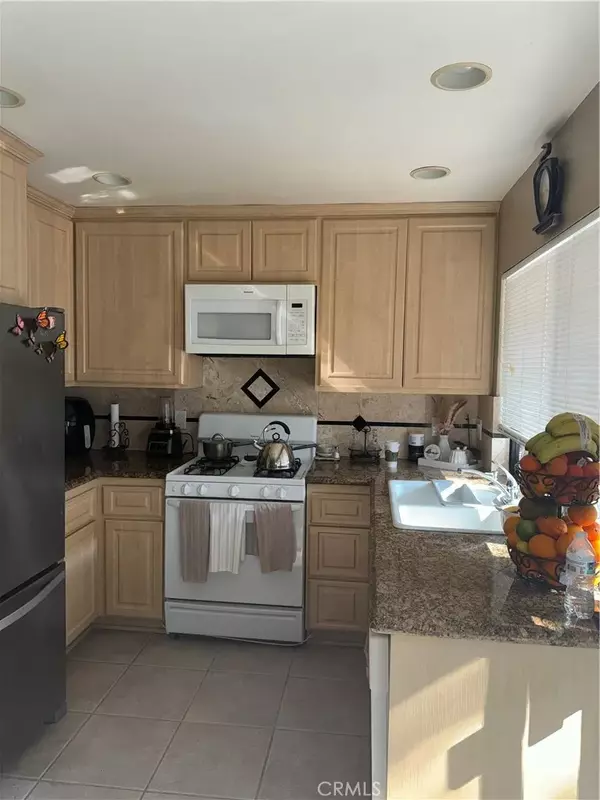 Anaheim, CA 92807,4006 E Longbranch Drive #67