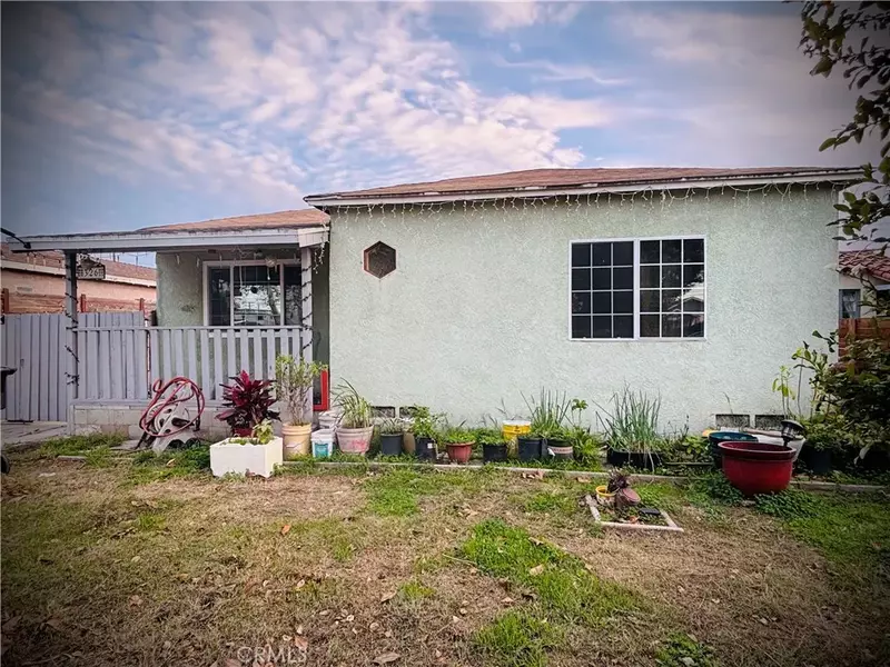 326 E Plymouth Street, Long Beach, CA 90805