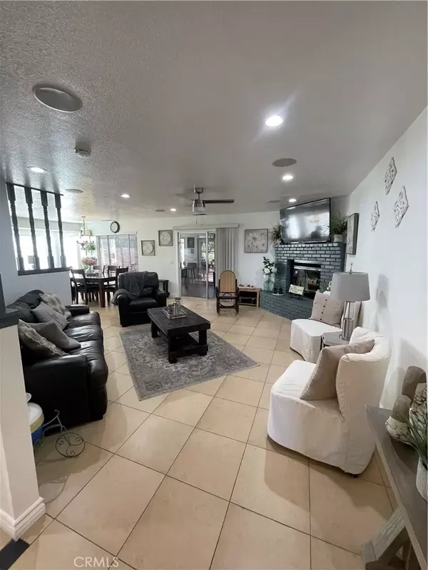 Victorville, CA 92395,14172 La Paz Drive