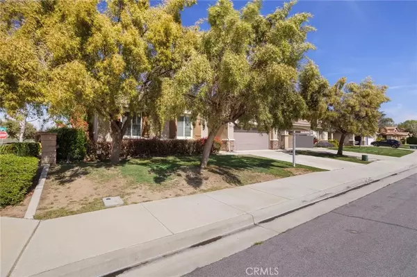 Murrieta, CA 92563,30610 Fox Sedge Way