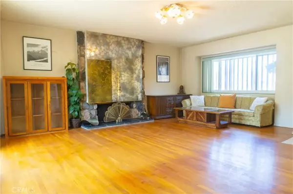 La Palma, CA 90623,8471 Santa Margarita Lane